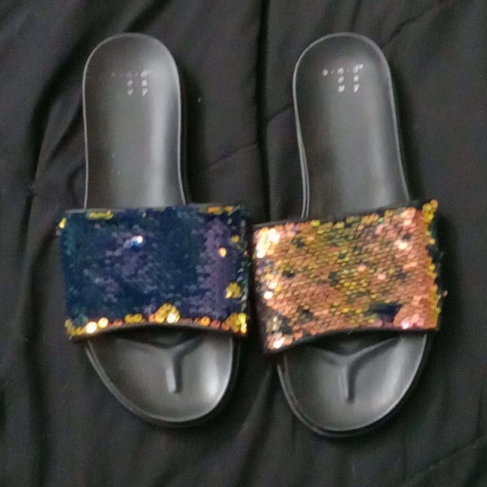 Mermaid flip sequin slides